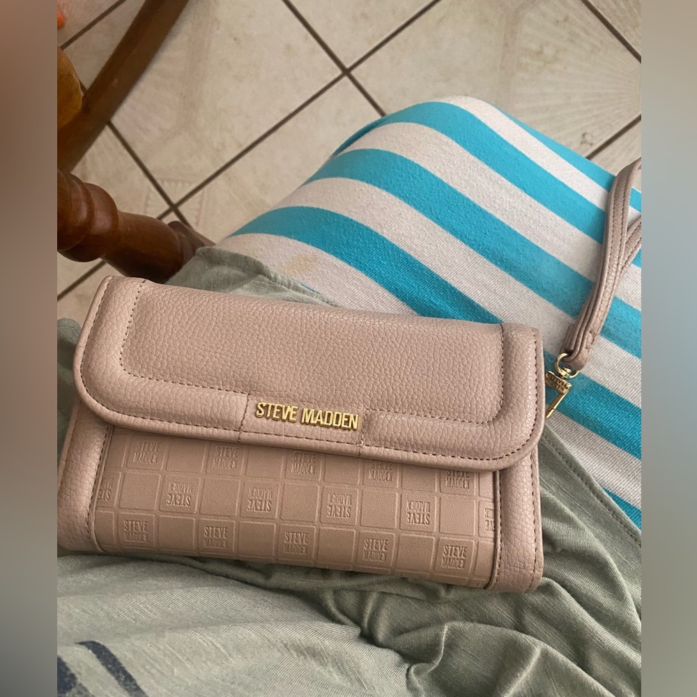 Elegant Cream Women's Bag